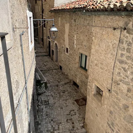 La casa nel borgo Barrea
